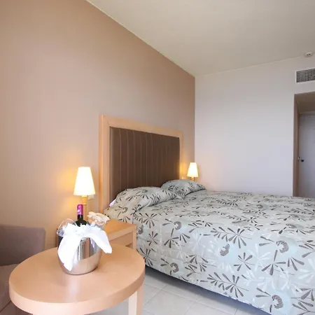 Hotel Zakantha 4*
